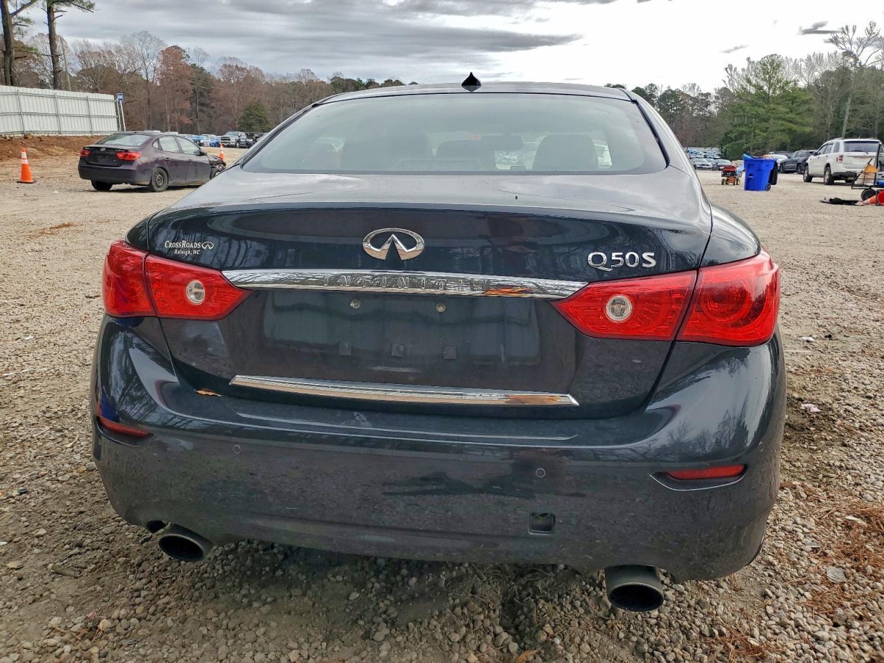 2017 Infiniti Q50 Premium - Image 6