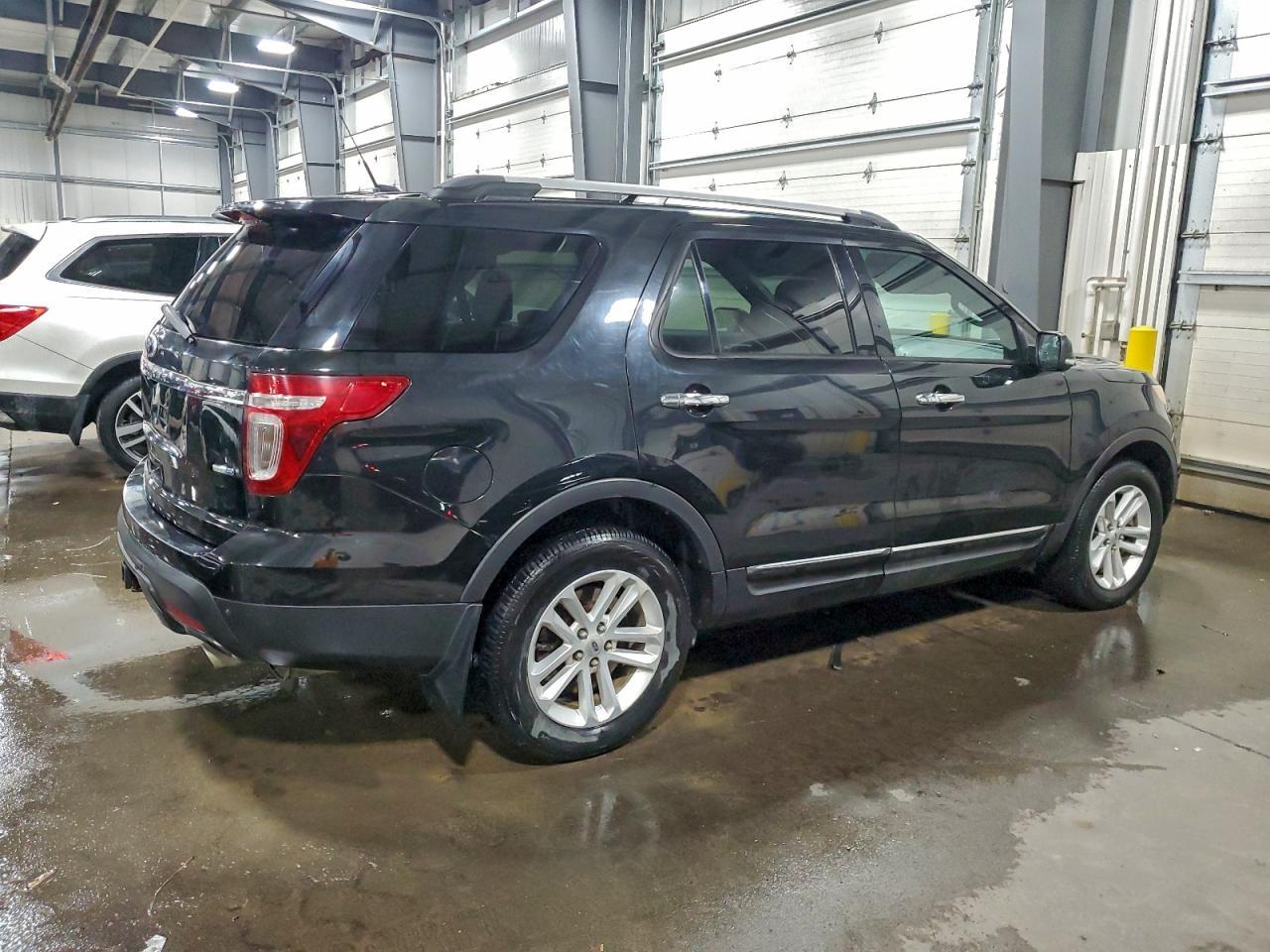 2014 Ford Explorer Xlt - Фото 3