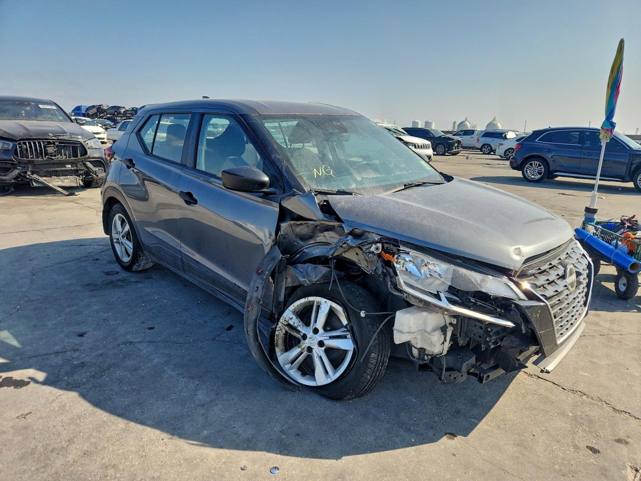 2022 Nissan Kicks S - Image 4