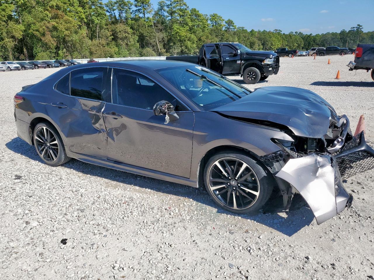 2018 Toyota Camry Xse - Фото 4
