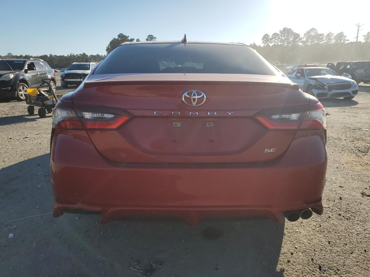 2021 Toyota Camry Se - Фото 6