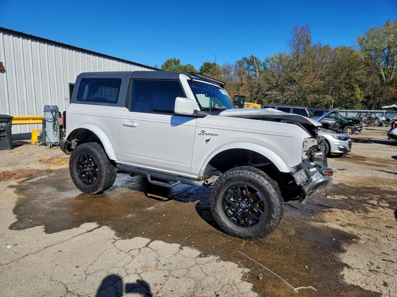 2021 Ford Bronco Base - Image 4