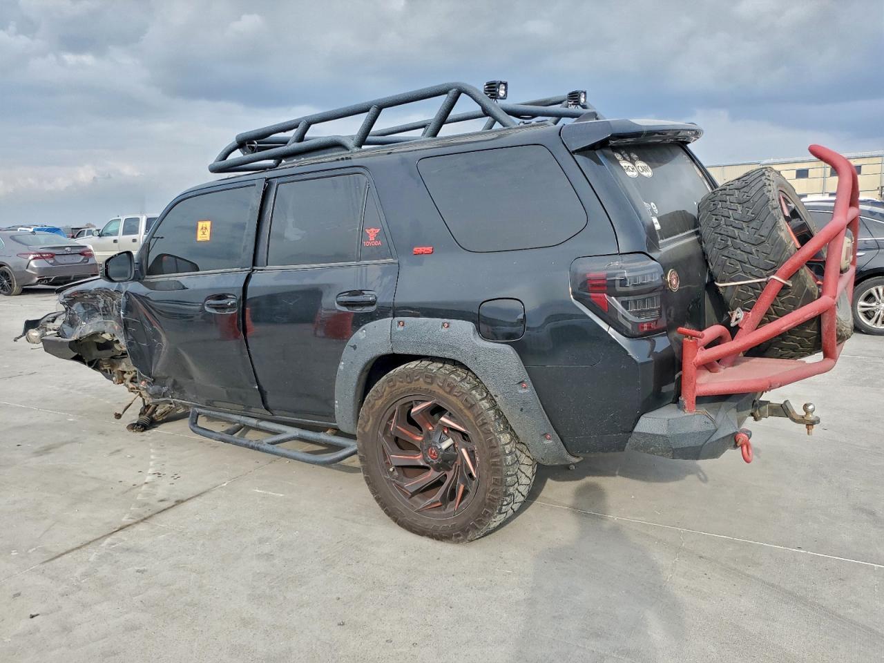 2016 Toyota 4Runner Sr5/Sr5 Premium - Image 2