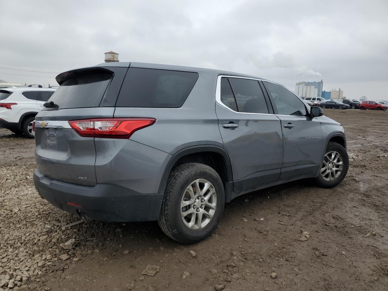 2019 Chevrolet Traverse Ls - Image 3