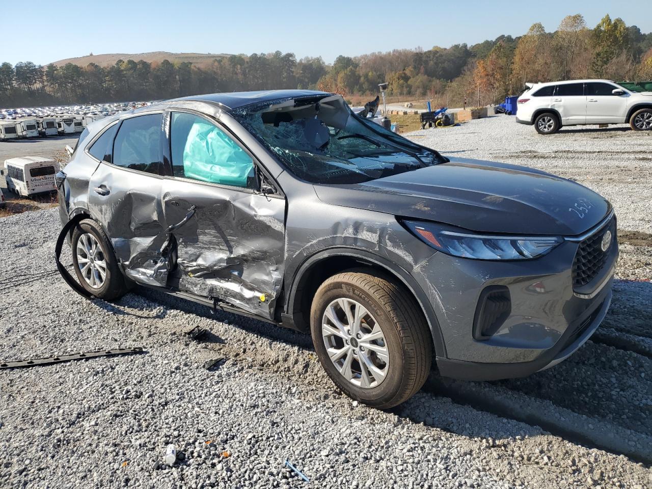 2025 Ford Escape Active - Image 4