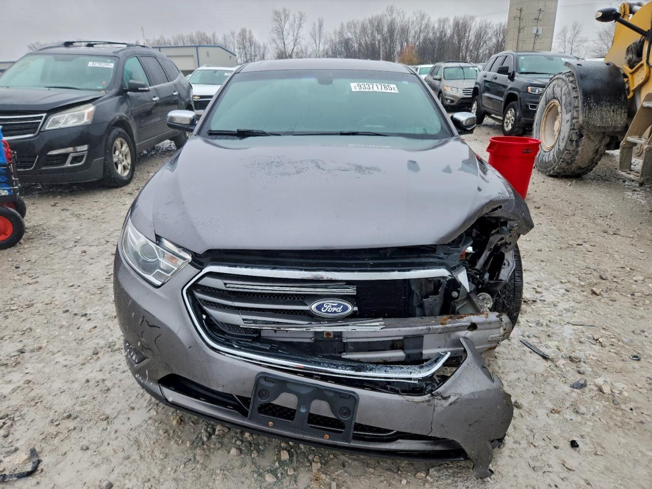 2013 Ford Taurus Limited - Image 5