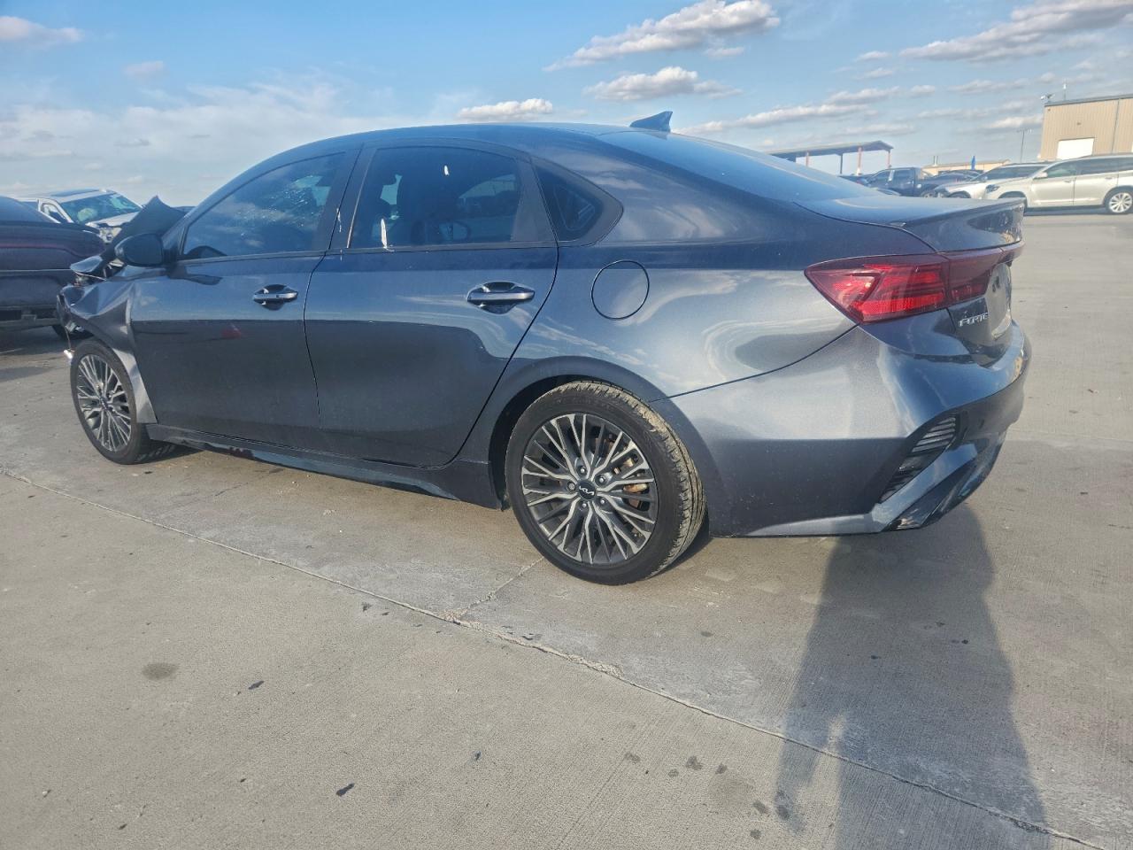 2023 Kia Forte Gt Line - Фото 2