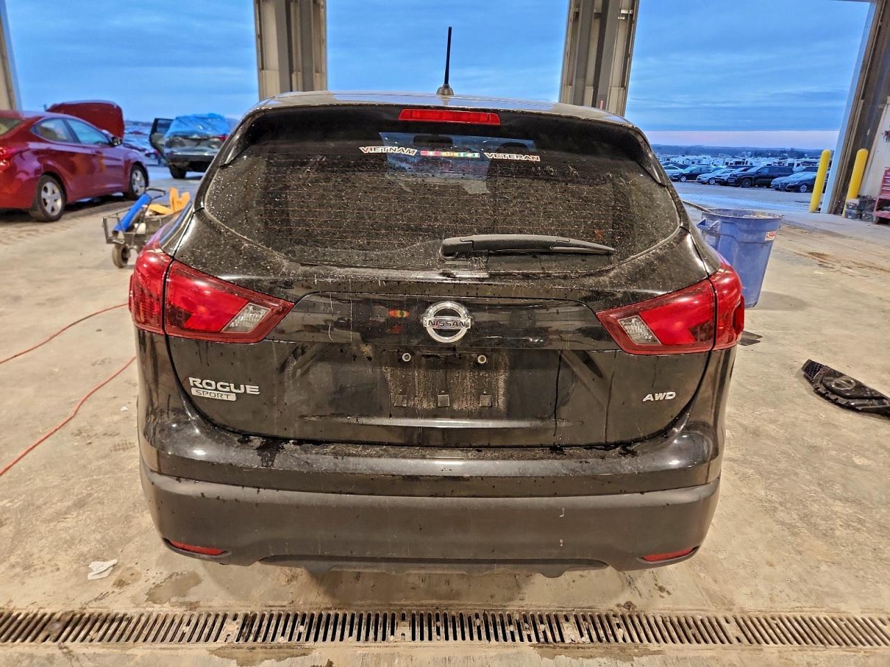 2018 Nissan Rogue Sport S - Image 6