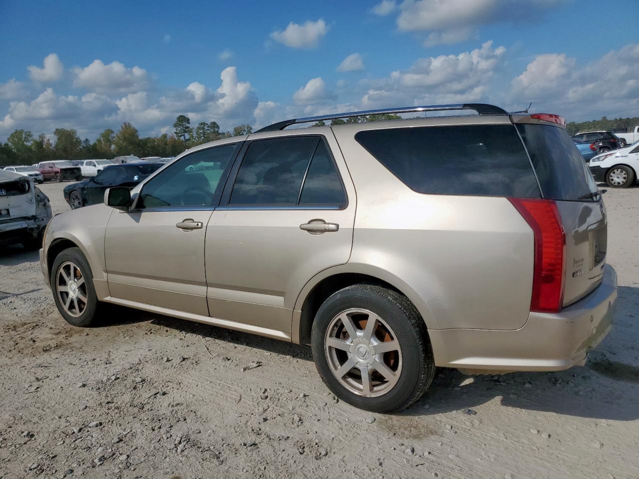 2005 Cadillac Srx - Image 2