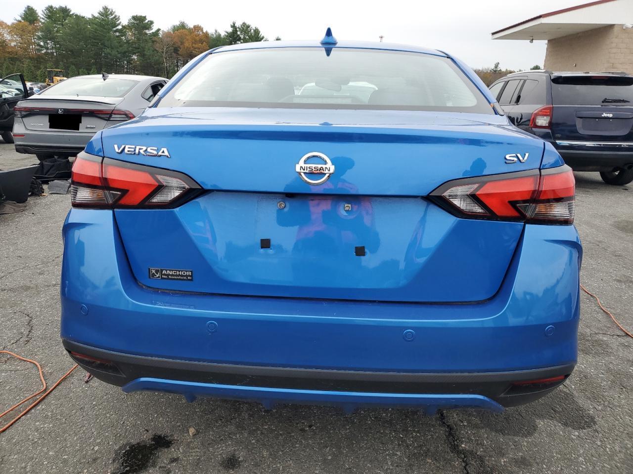 2021 Nissan Versa Sv - Image 6