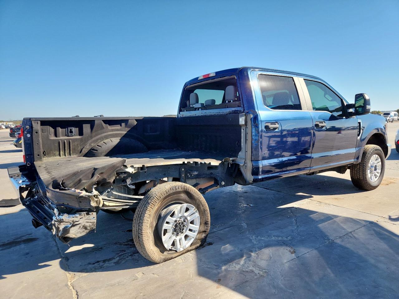 2017 Ford F250 Super Duty - Фото 3