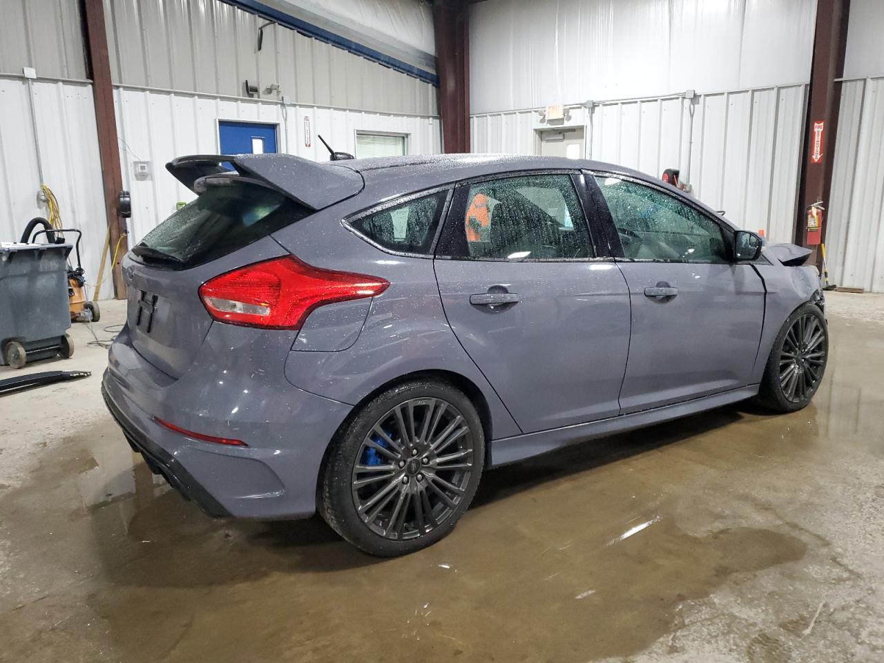 2017 Ford Focus Rs - Фото 3