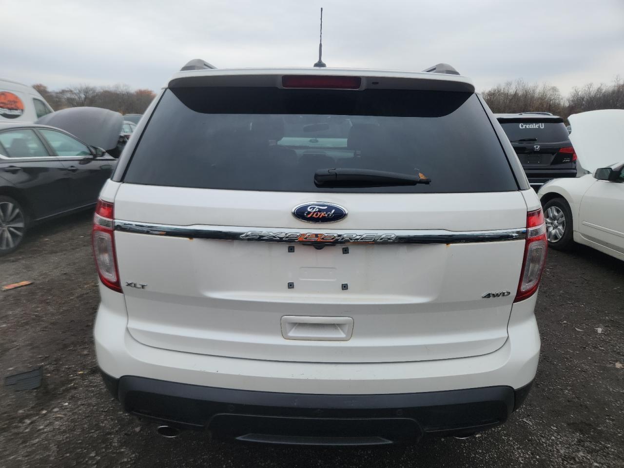 2013 Ford Explorer Xlt - Image 6