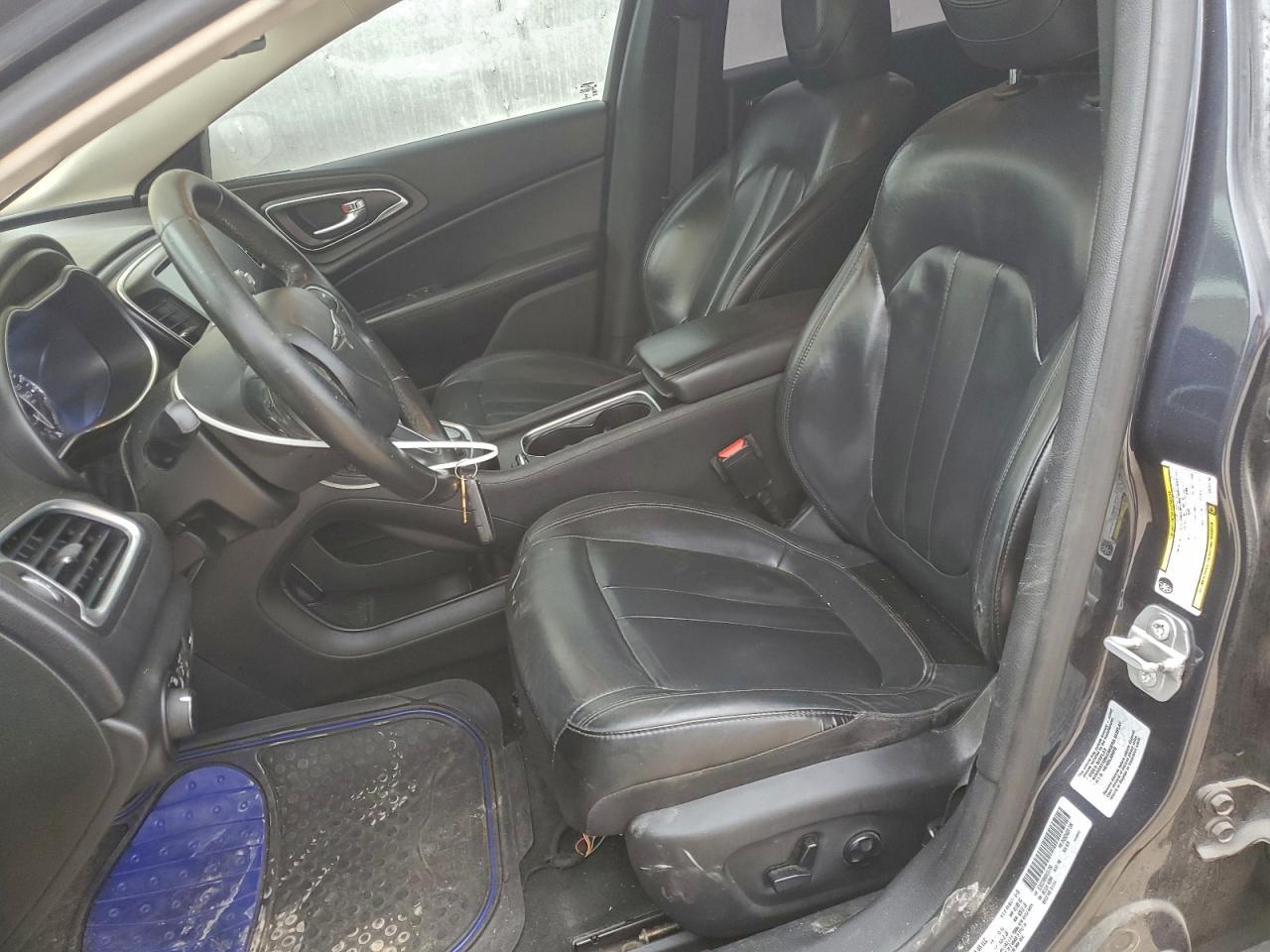 2016 Chrysler 200 Limited - Фото 7