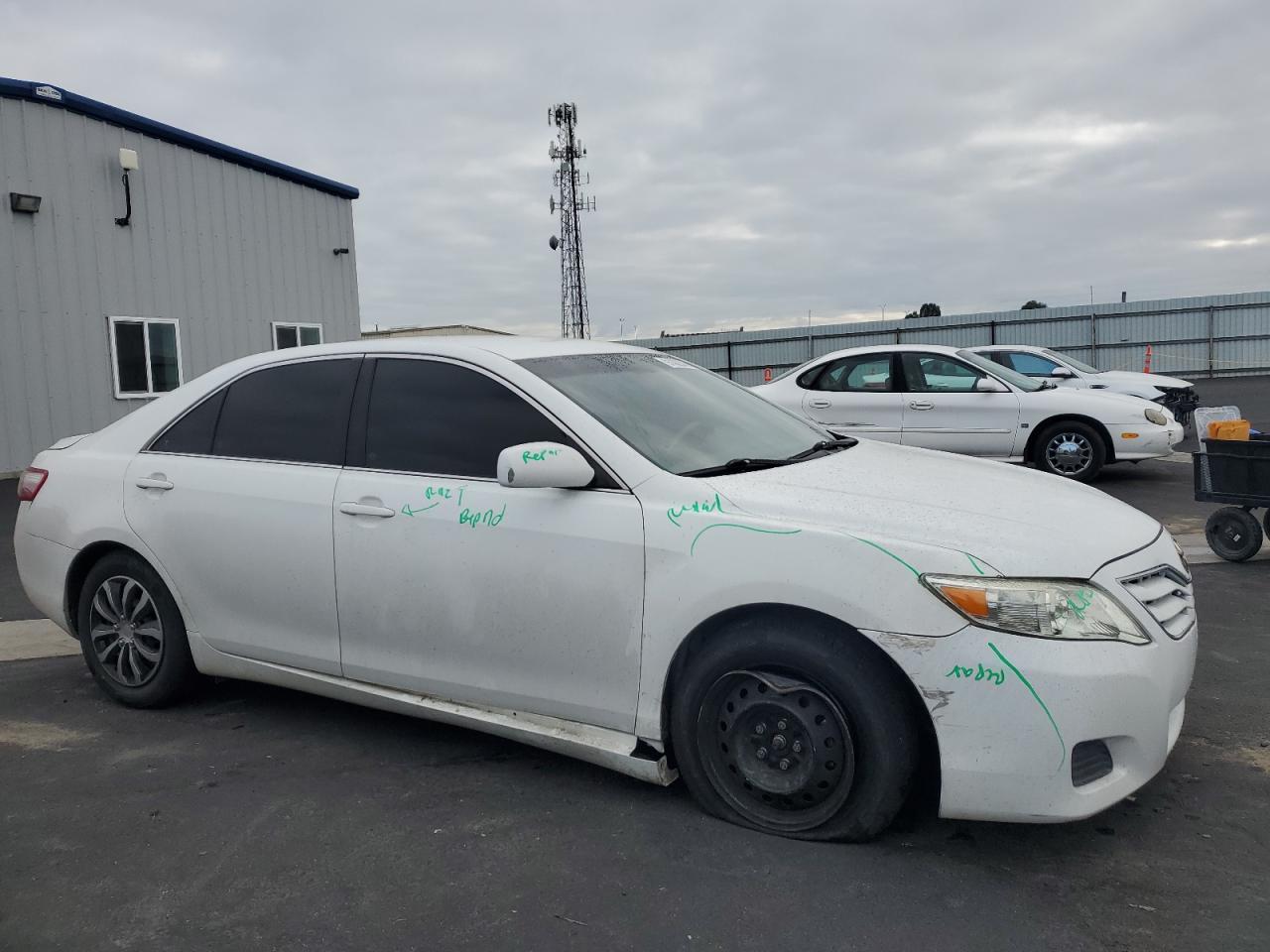 2009 Toyota Camry Base - Image 4