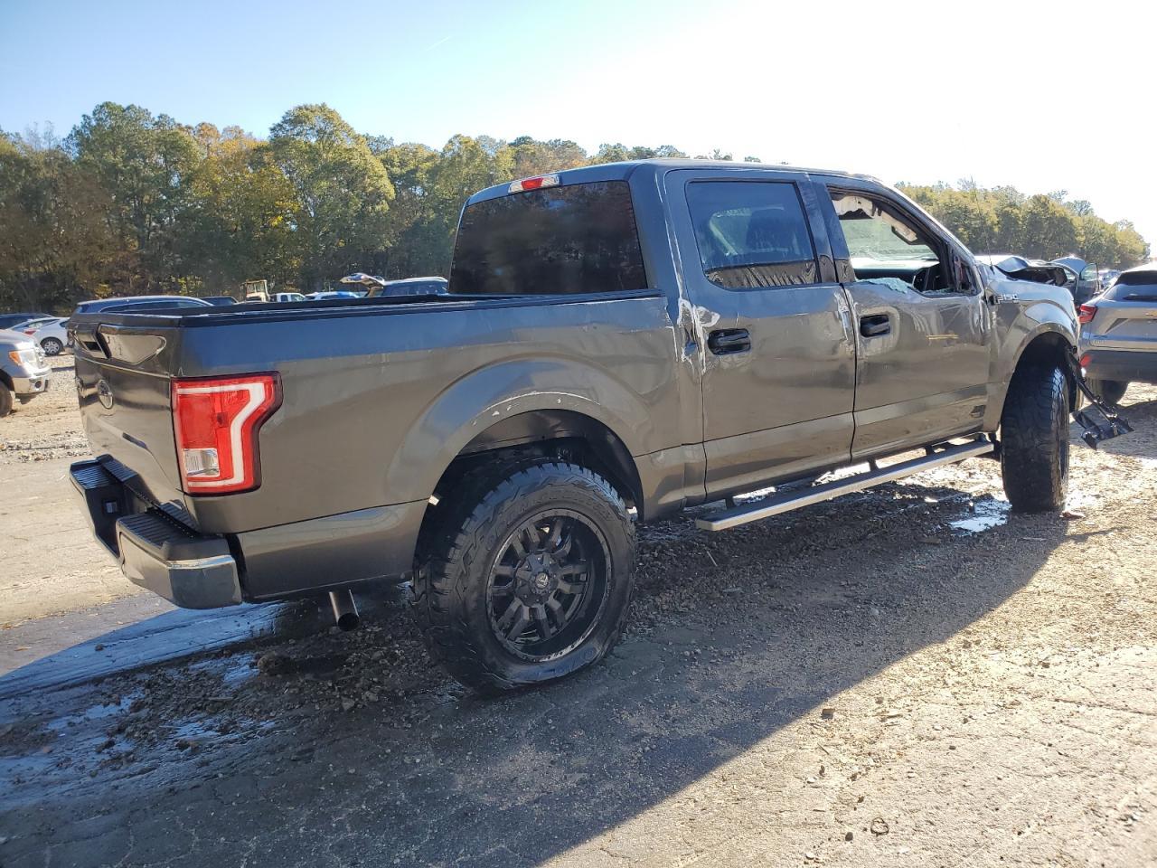 2016 Ford F150 Supercrew - Image 3