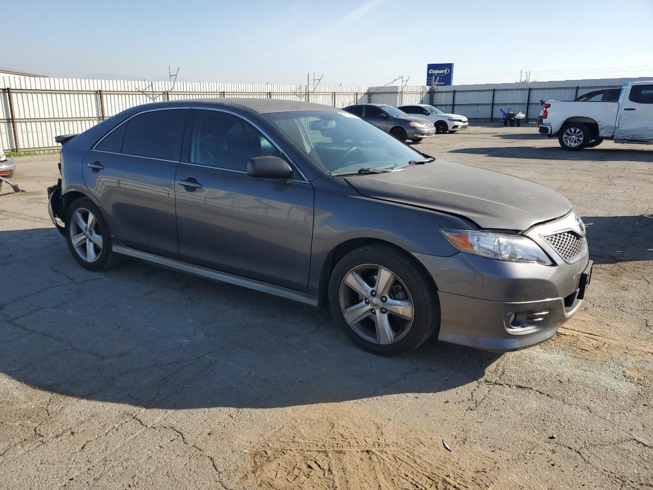 2011 Toyota Camry - Фото 4