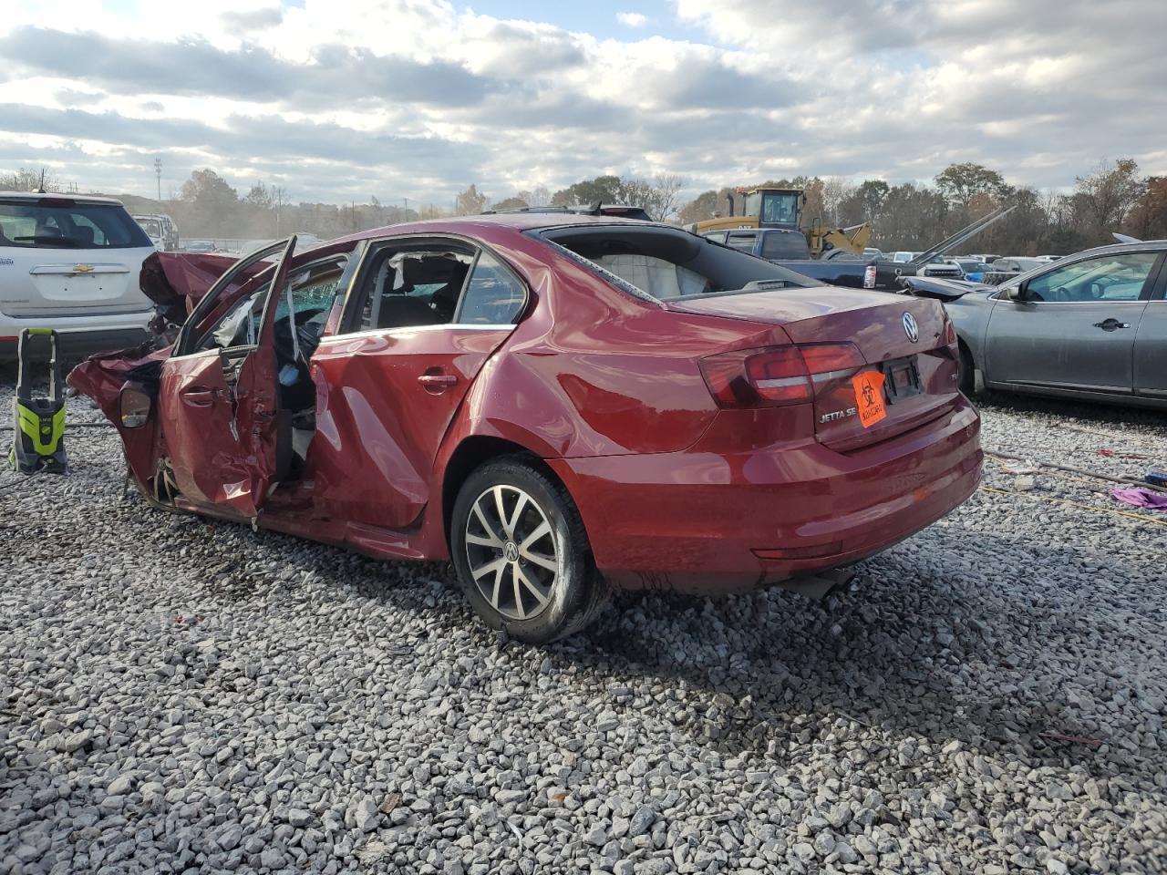 2017 Volkswagen Jetta Se - Фото 2