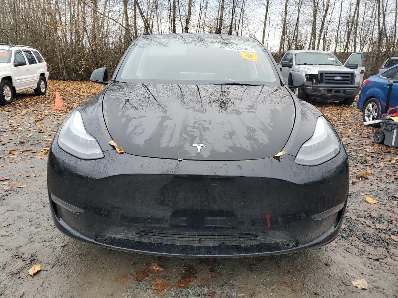 2023 Tesla Model Y - Image 5