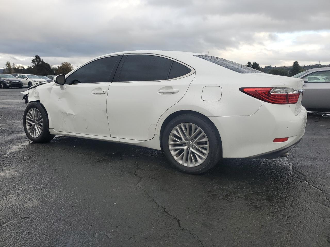 2013 Lexus Es 350 - Image 2