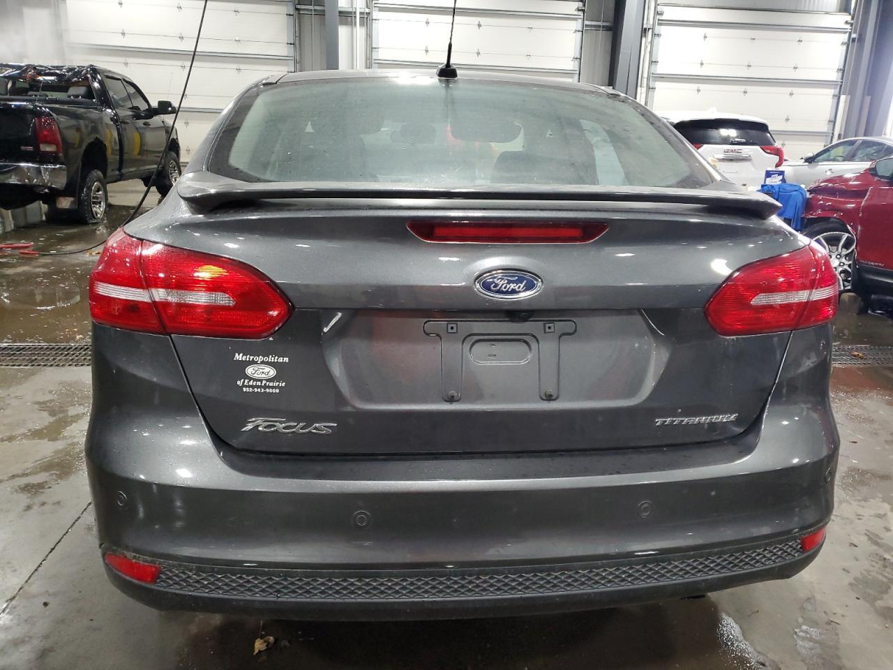 2017 Ford Focus Titanium - Image 6