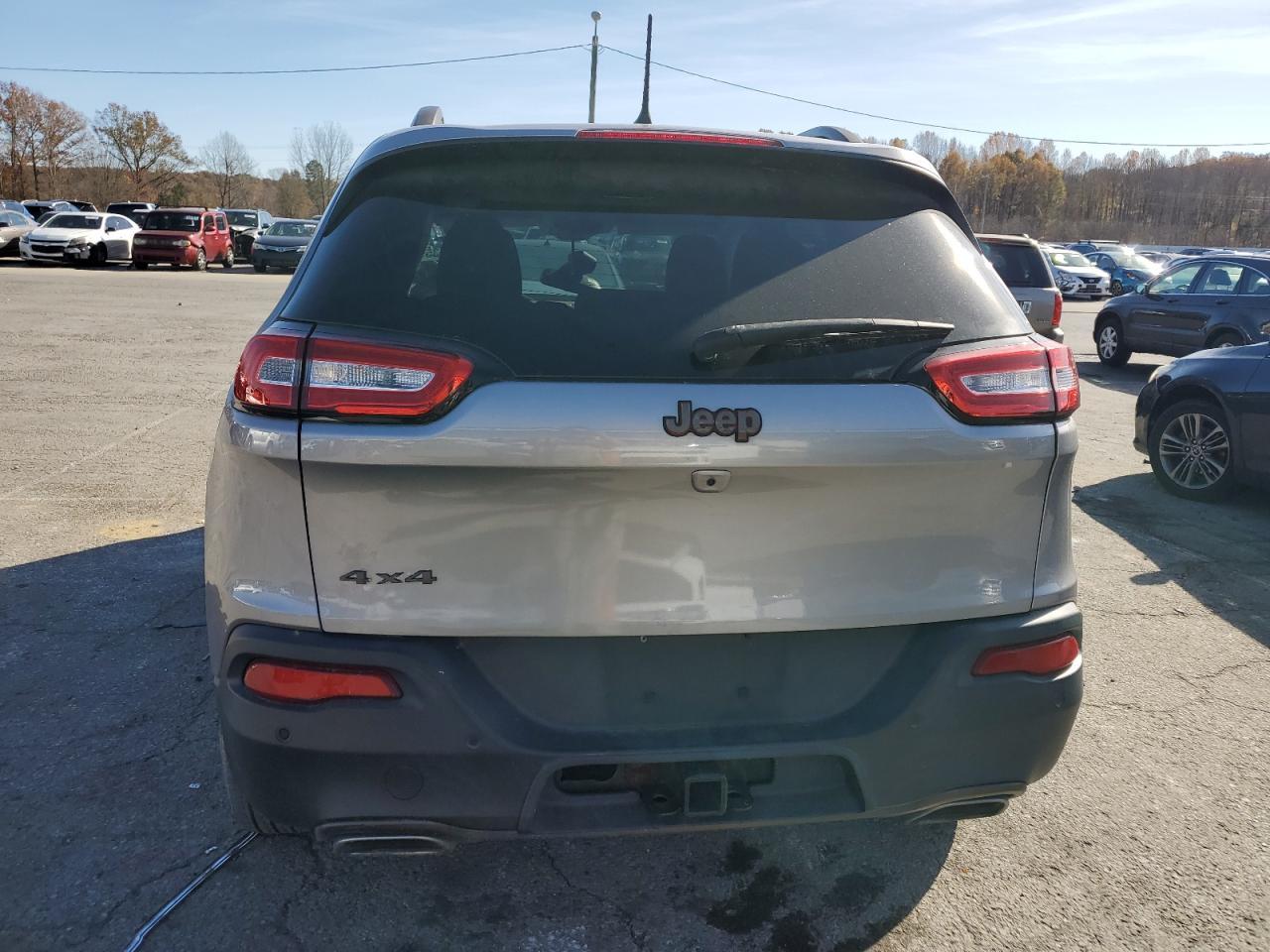 2016 Jeep Cherokee Latitude - Фото 6