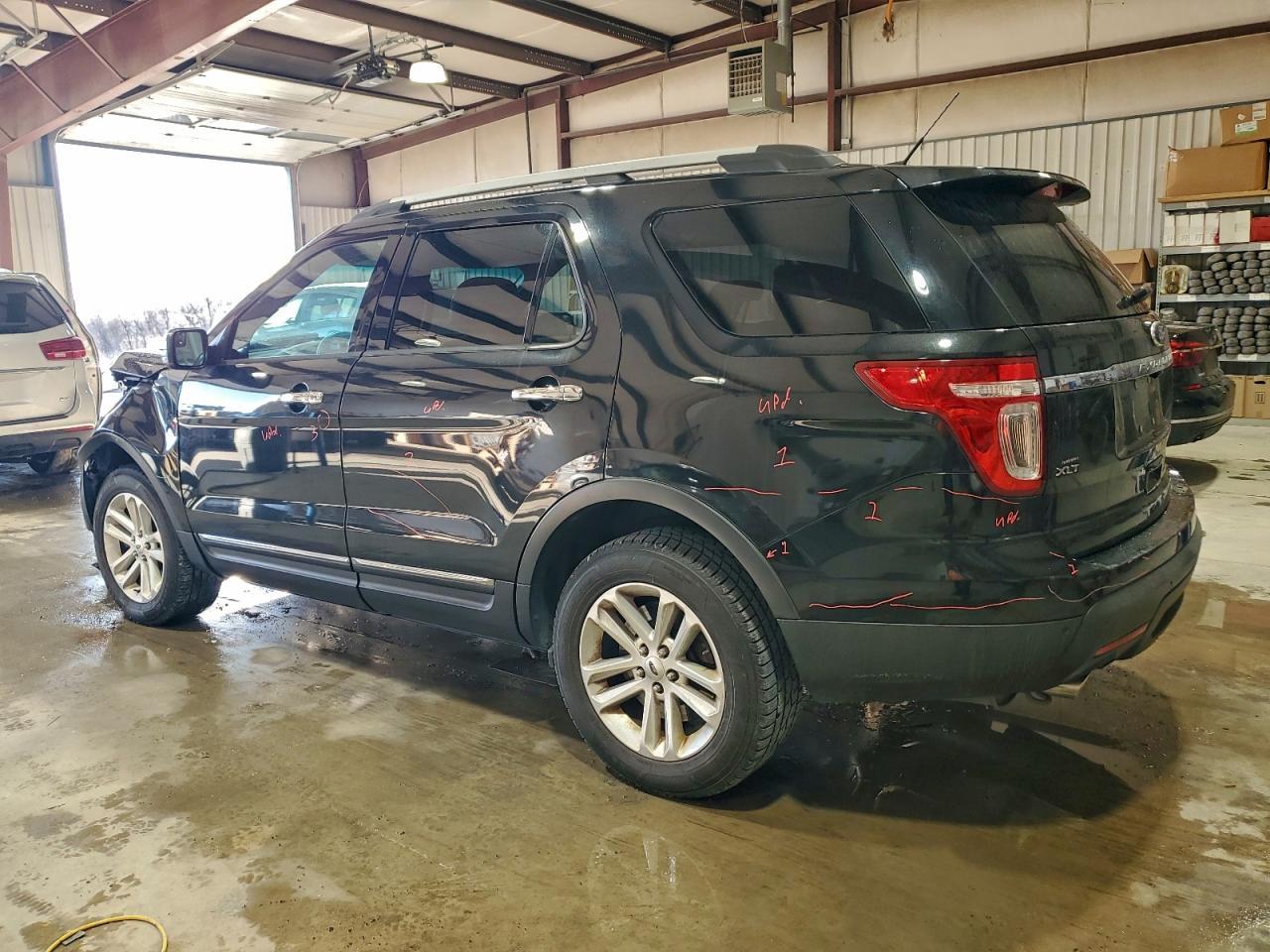 2014 Ford Explorer Xlt - Фото 2