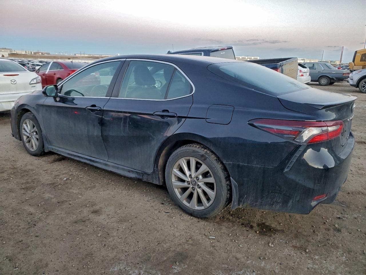 2022 Toyota Camry Se - Image 2