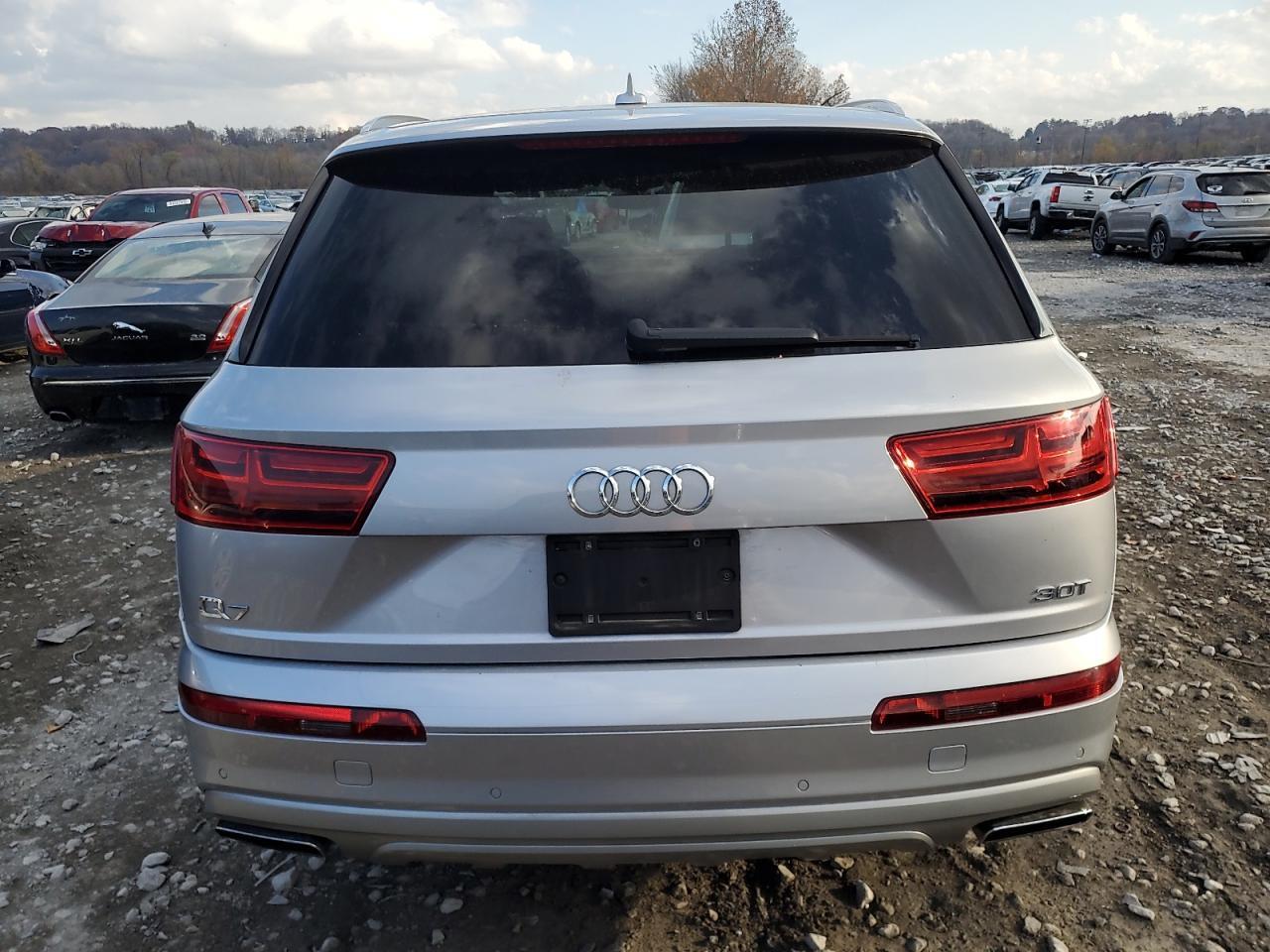 2017 Audi Q7 Premium Plus - Image 6