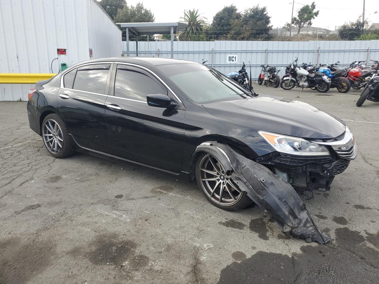 2017 Honda Accord Sport - Фото 4