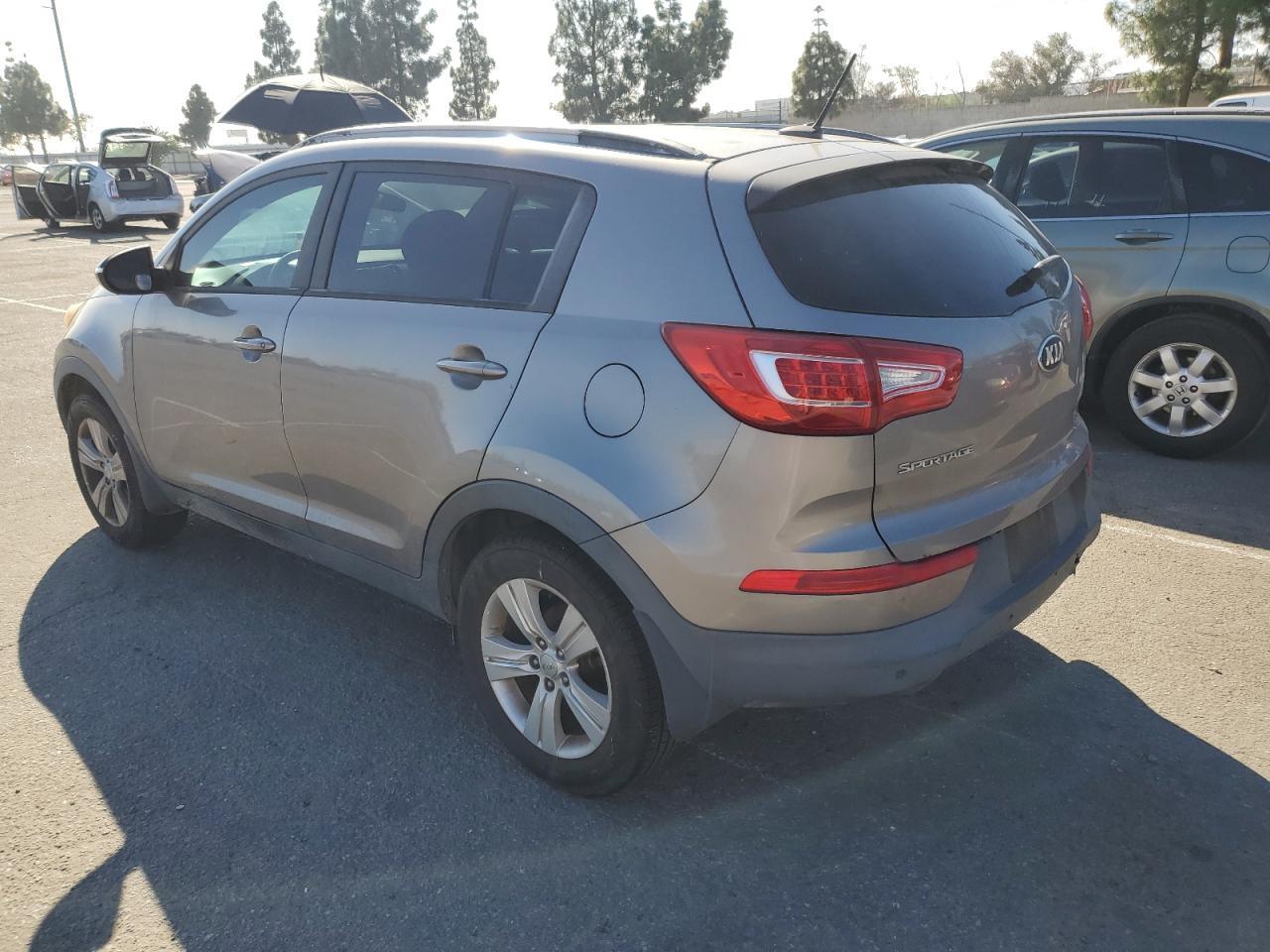 2013 Kia Sportage Base - Image 2