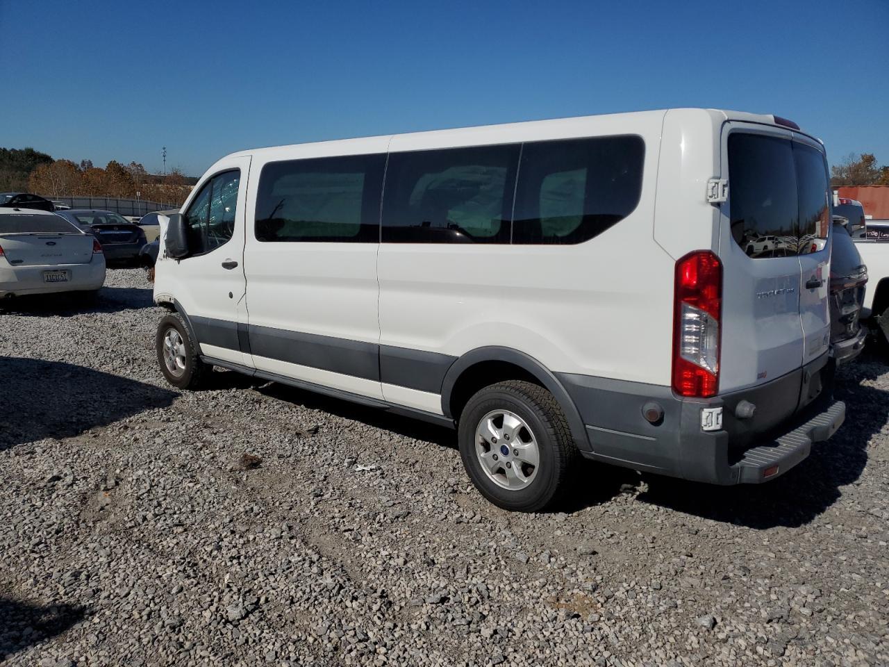 2017 Ford Transit T-350 - Фото 2