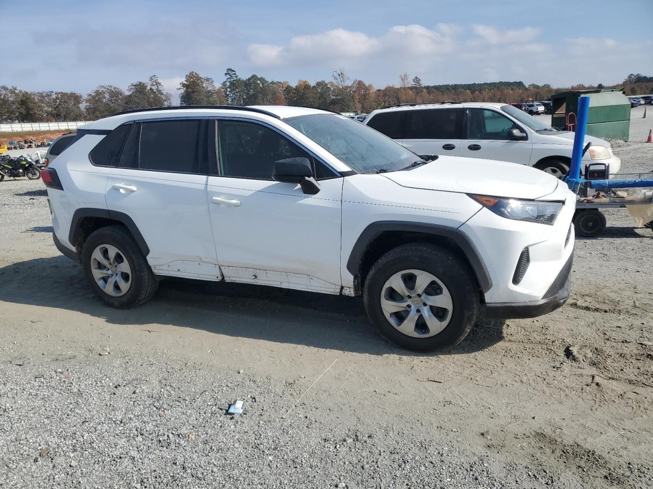2021 Toyota Rav4 Le - Фото 4