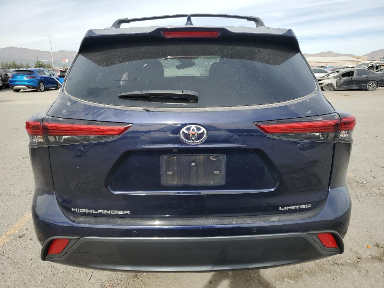 2022 Toyota Highlander Limited - Фото 6