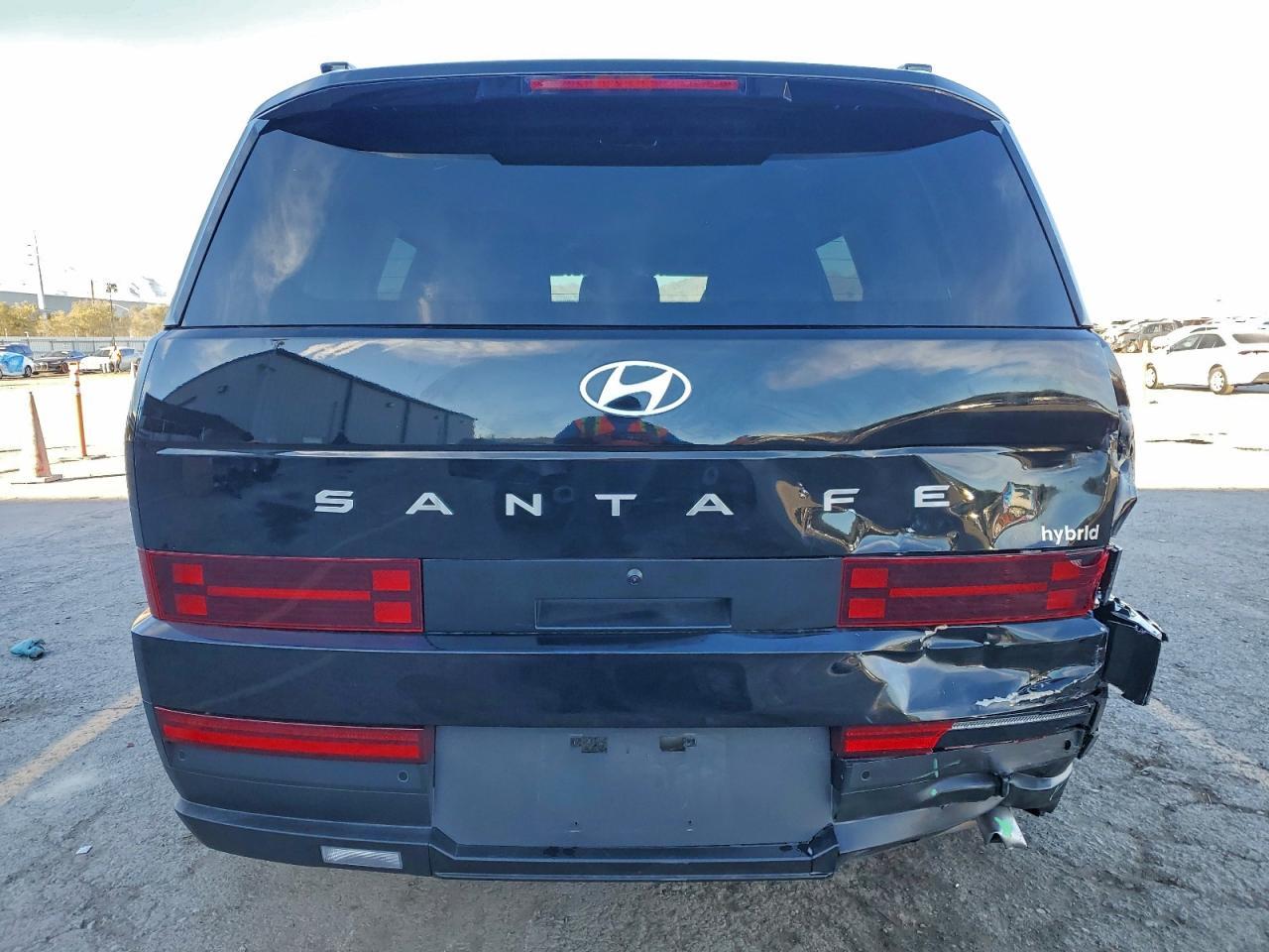 2025 Hyundai Santa Fe Sel - Image 6