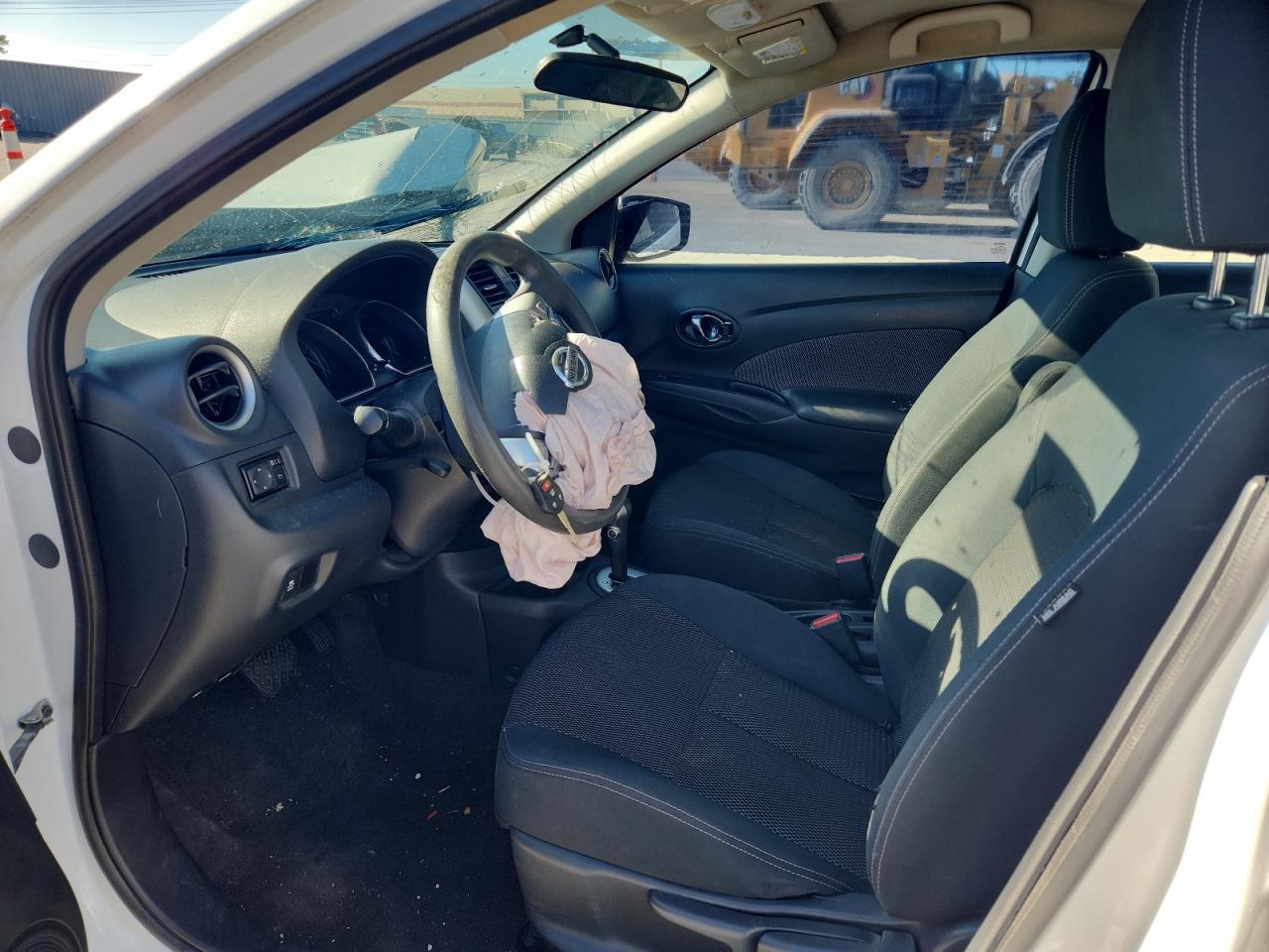 2016 Nissan Versa S - Фото 7