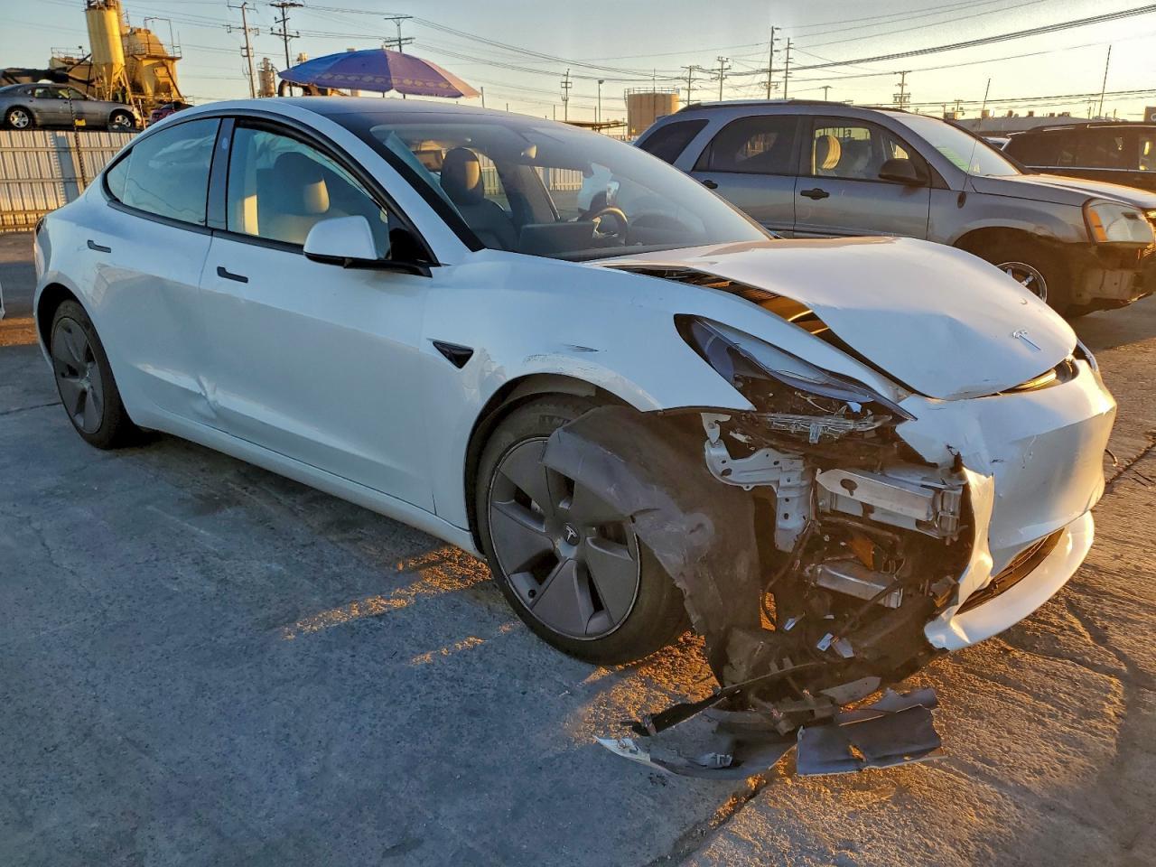 2021 Tesla Model 3 - Фото 4