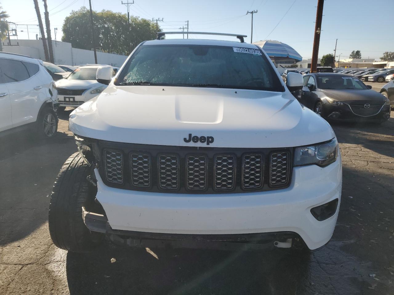 2018 Jeep Grand Cherokee Laredo - Image 5