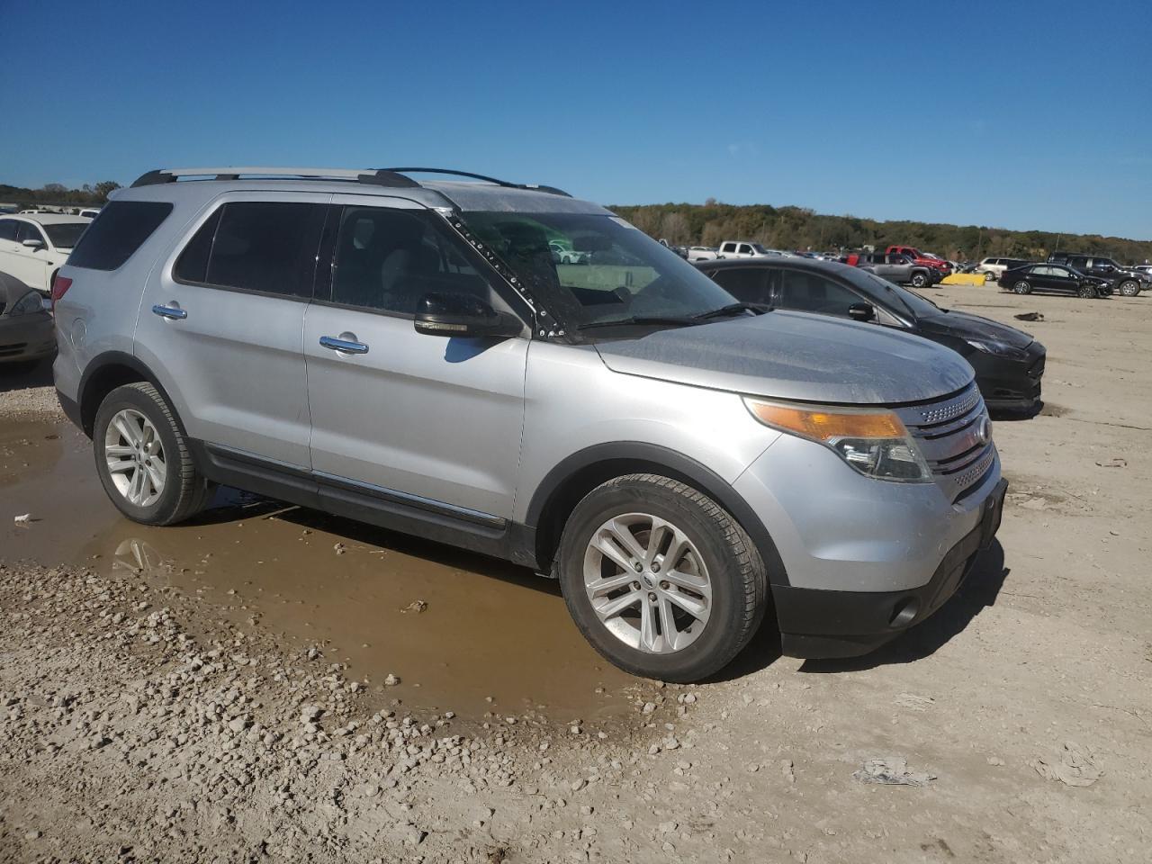 2012 Ford Explorer Xlt - Image 4