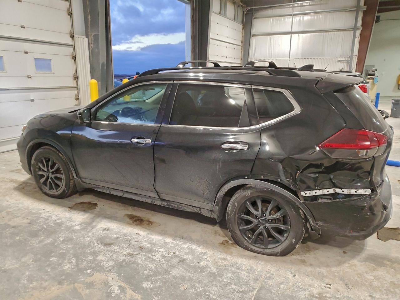 2018 Nissan Rogue S - Фото 2