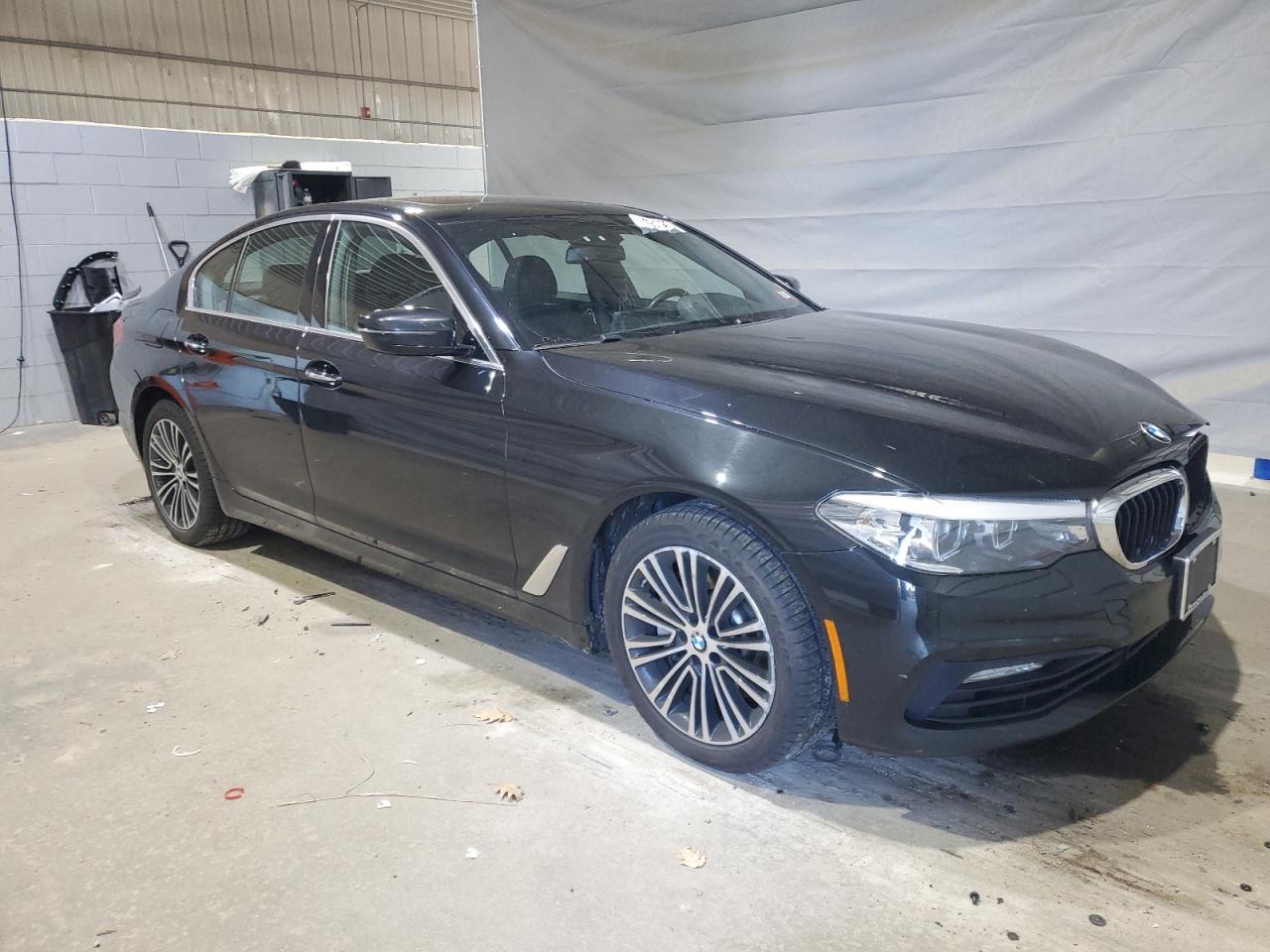 2018 BMW 530 Xi - Image 4