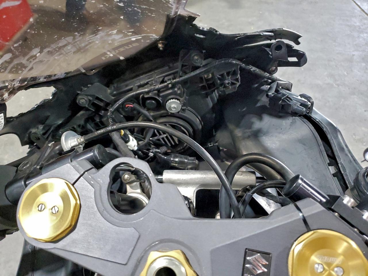 2021 Suzuki Gsx-R1000 - Фото 7