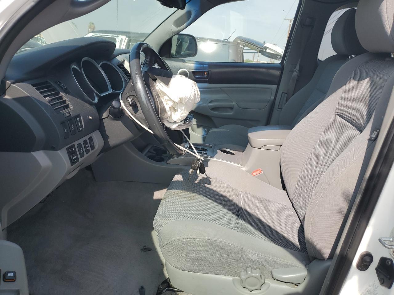 2011 Toyota Tacoma Access Cab - Image 7
