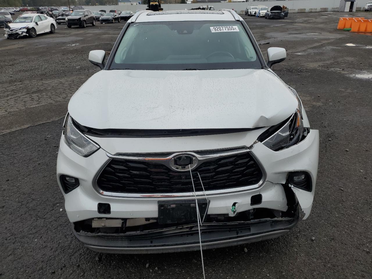 2022 Toyota Highlander Platinum - Фото 5