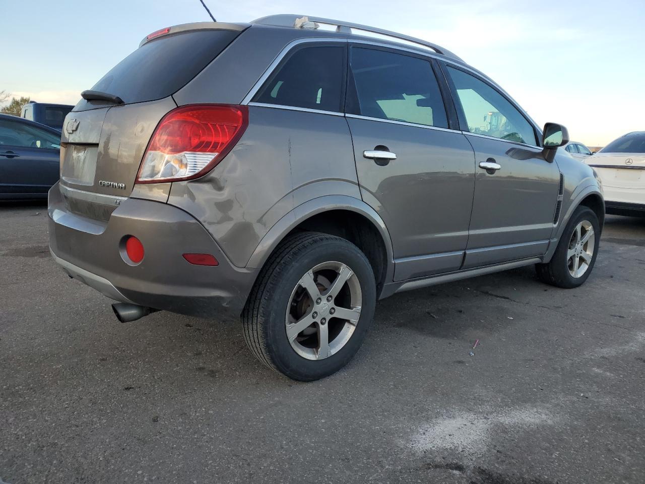 2012 Chevrolet Captiva Sport - Image 3