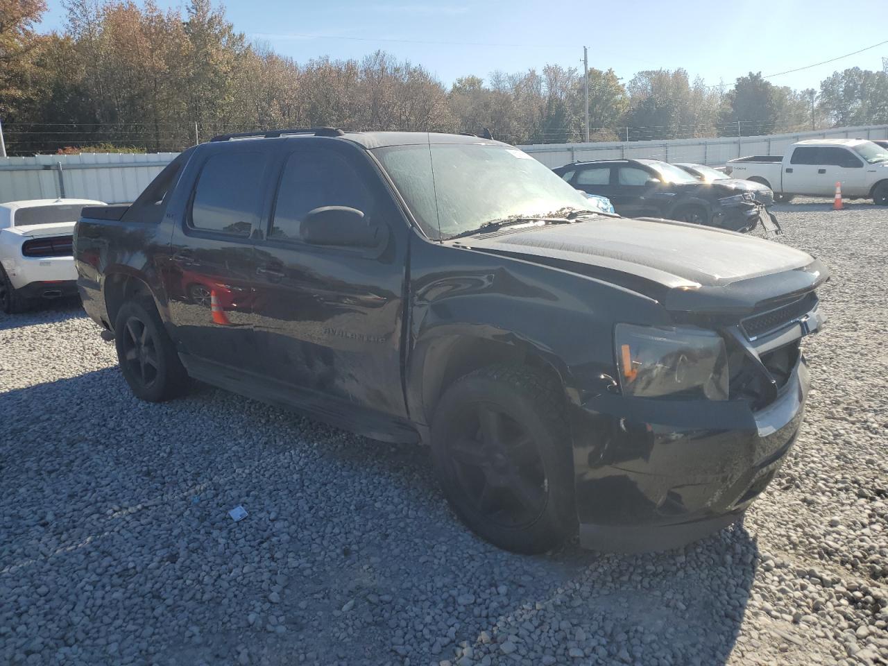 2007 Chevrolet Avalanche K1500 - Image 4