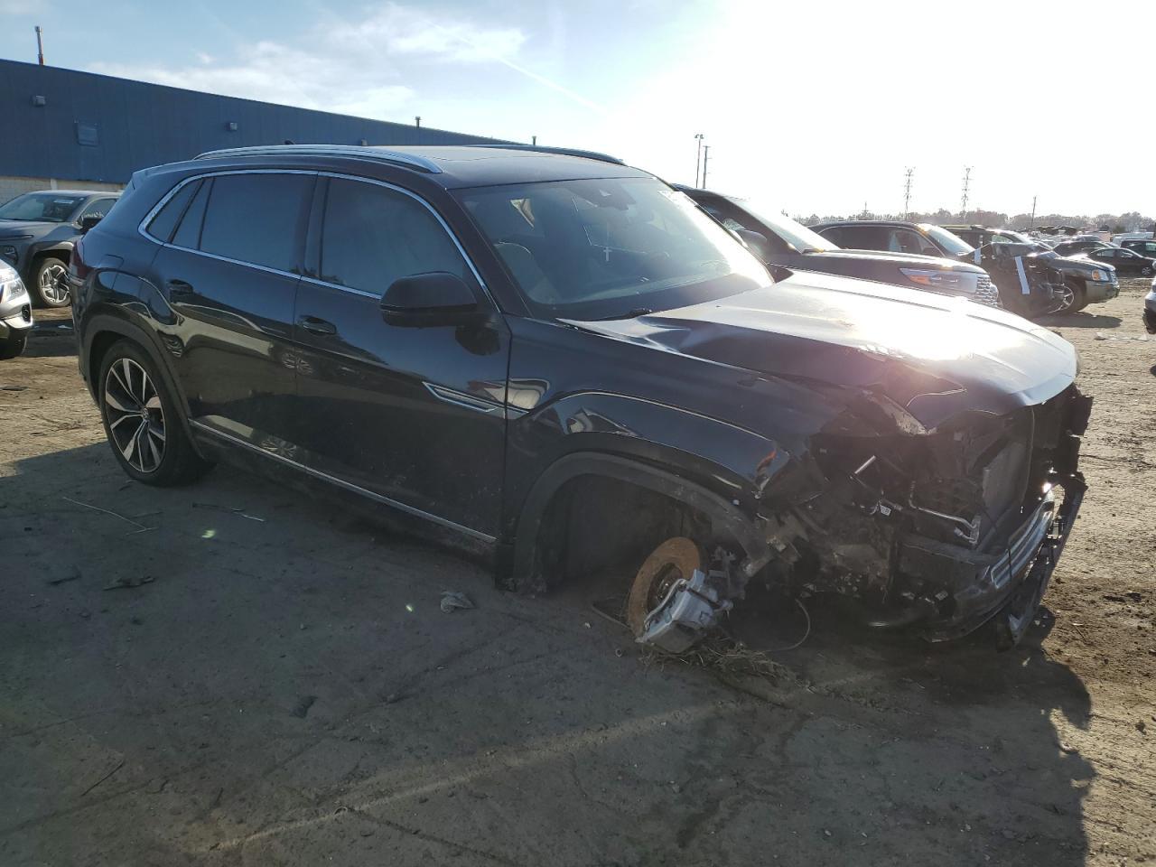 2024 Volkswagen Atlas Cross Sport Sel Premium R-Line - Фото 4