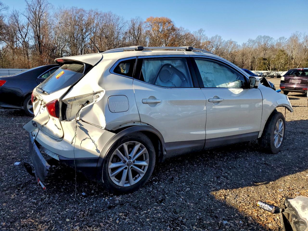 2019 Nissan Rogue Sport S - Фото 3
