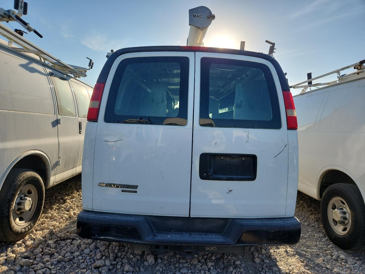 2013 Chevrolet Express G2500 - Image 6
