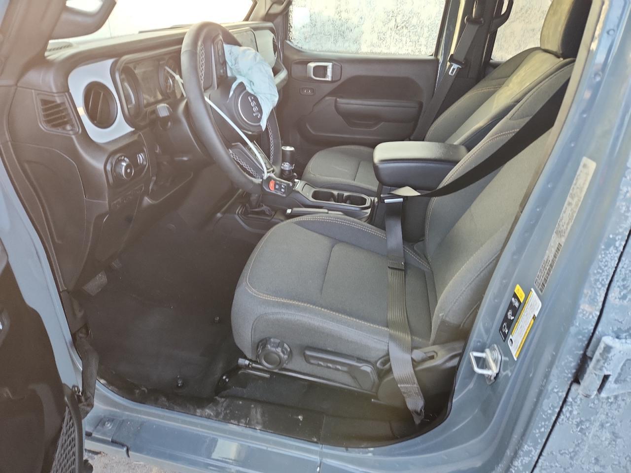 2025 Jeep Wrangler Sport - Фото 7